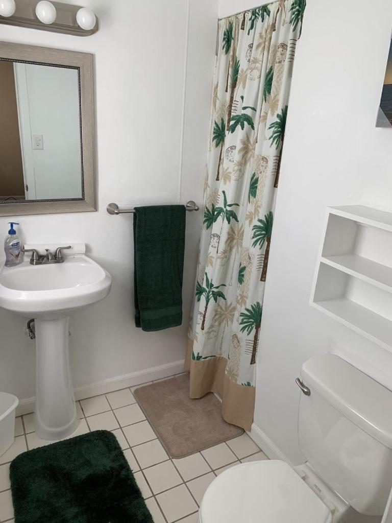 Sebastian Gardens Inn & Suites Εξωτερικό φωτογραφία