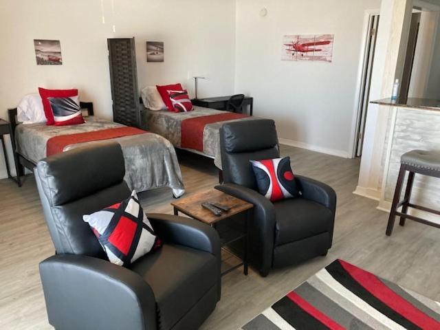 Sebastian Gardens Inn & Suites Εξωτερικό φωτογραφία